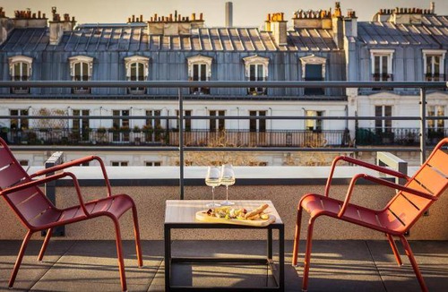 20th Arrondissement Hotel | 25 m² Hotel ∙ 127 guests