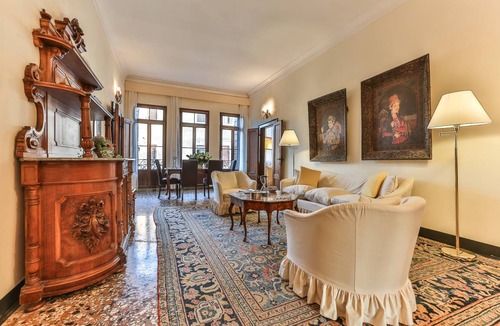 Castello Apartment | 250 m² Apartment ∙ 4 bedrooms ∙ 8 guests