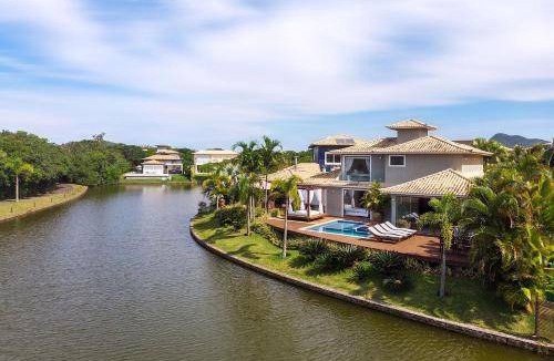 Praia Rasa House | 250 m² House ∙ 4 bedrooms ∙ 10 guests