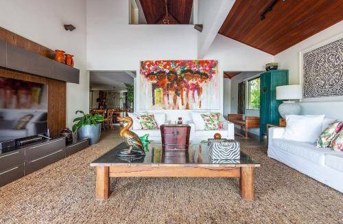 Praia Rasa House | 250 m² House ∙ 4 bedrooms ∙ 10 guests