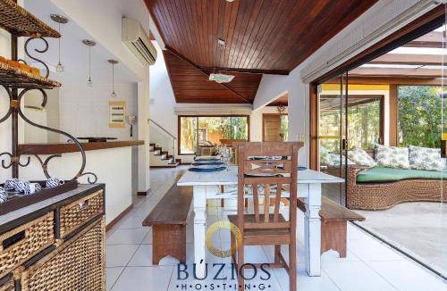 Praia Rasa House | 250 m² House ∙ 4 bedrooms ∙ 12 guests