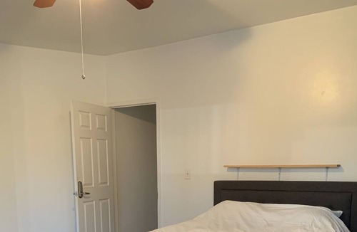 Bedford-Stuyvesant Apartment | 270 Sqf Bedstuy Suite in Huge apartment