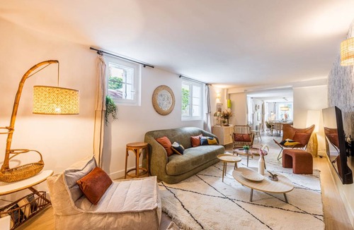 Alfortville Resort | 280 m² Private room ∙ 1 bedroom ∙ 1 guest