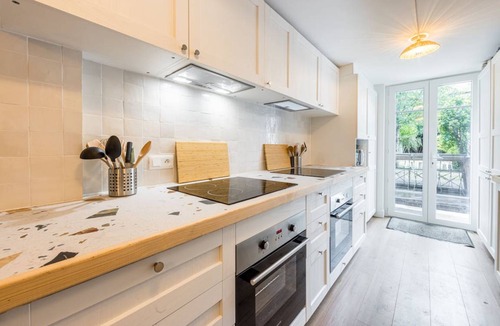Alfortville Resort | 280 m² Private room ∙ 1 bedroom ∙ 1 guest