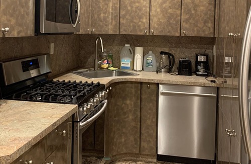 Sheepshead Bay Apartment | 2Bedroom 1+1/2 Bath Private Backyard
