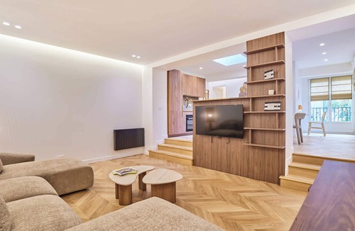 Hopital Saint-Louis Apartment | 2BR With AC Canal Saint-martin