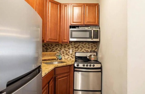 Bushwick Apartment | 3 bed 2 bath in Prime Bushwick