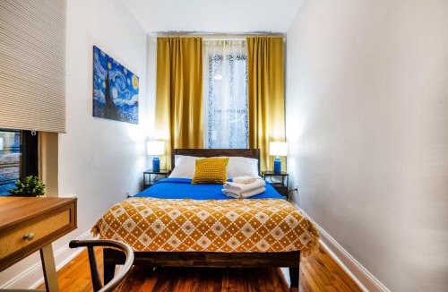 Manhattan Valley Apartment | 3 Bedroom Cozy Home in Manhattan Valley