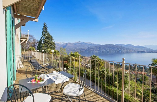 Carciano Apartment | 3-room apartment with balcony in an Art Nouveau villa with communal pool