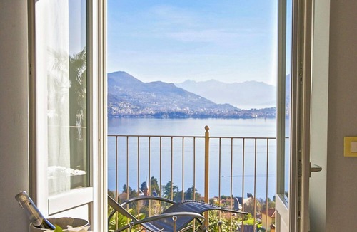 Carciano Apartment | 3-room apartment with balcony in an Art Nouveau villa with communal pool
