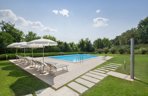 Lazise Villa | 300 m² Villa ∙ 3 bedrooms ∙ 7 guests