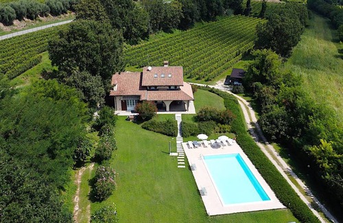 Lazise Villa | 300 m² Villa ∙ 3 bedrooms ∙ 7 guests