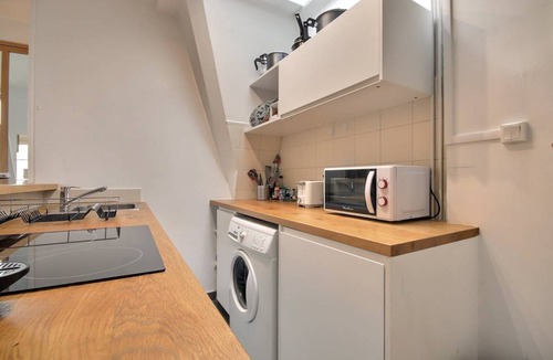 Quartier de Rochechouart Apartment | 34 m² Apartment ∙ 1 bedroom ∙ 2 guests