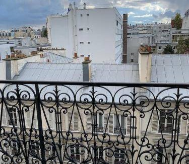 Quartier de la Goutte-d'Or Bed & Breakfast | 38 m² Bed and breakfast ∙ 2 guests