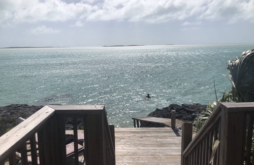 George Town House | 4 Double Beds Water Front On Bone Fish Flats 10 min drive to George Town Exuma