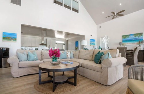 Tar Bay House | 4 Master Suites - Stunning Beach - Huge Sun Deck - Featured On HGTV