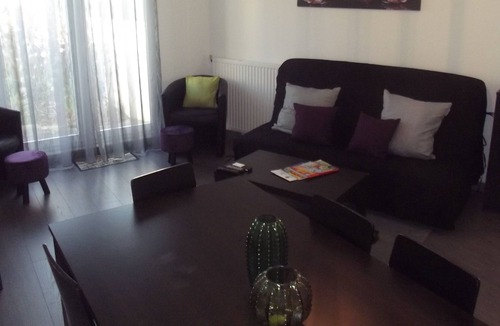 Saint-Germain-sur-Morin Apartment | 4km Disney,large apartment,ground floor,6 pers with private garden in quiet area