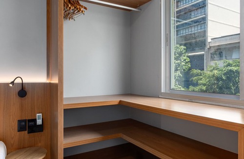 Leblon Apartment | 5 minutes from Leblon Beach | AP302
