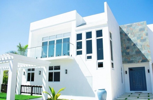 Whitehouse Villa | 5BR Oceanfront Villa w/Staff-WV