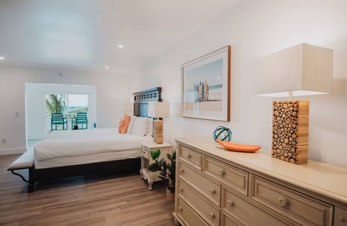 Great Guana Cay Hotel | #7 - Guana Beach Inn @sunset beach, Guana Cay