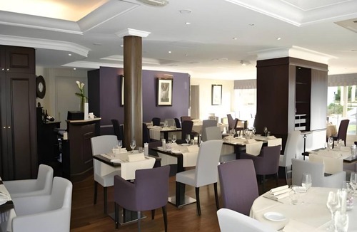 Le Plessis-Robinson Apartment | 80 m² Serviced apartment ∙ 6 guests