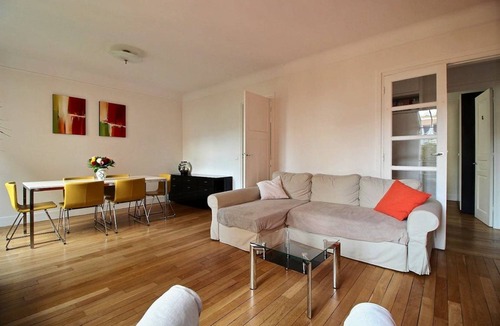 Saint-Mande Apartment | 84 m² Apartment ∙ 3 bedrooms ∙ 6 guests