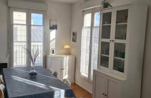 Chessy Apartment | 85 m² Apartment ∙ 3 bedrooms ∙ 13 guests