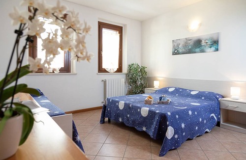 Pacengo Apartment | 90 m² Apartment ∙ 2 bedrooms ∙ 7 guests