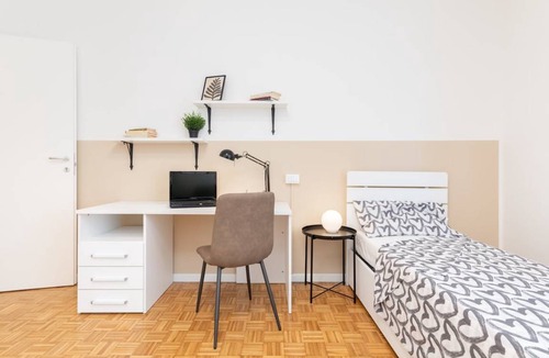 Historic Centre Other | 94 m² Shared room ∙ 1 bedroom ∙ 1 guest