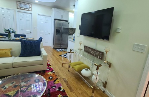 East New York Apartment | A slice of paradise awaits you! cozy 3bedroom rental unit