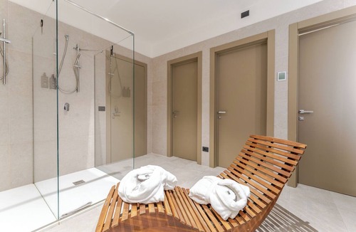Opera Hotel | Acca Sporting Hotel
