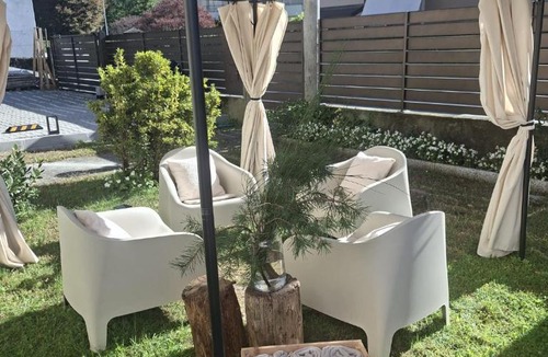 Domodossola House | AgliChalet Bosco-Vasca idromassaggio privata, condivisa tra i due chalet, con parcheggio privato gratuito e colonnina ricarica auto veloce con supplemento