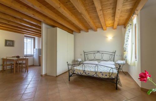 Valeggio sul Mincio Apartment | Agriturismo Al Tralcio