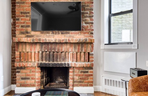 Peter Cooper Village Apartment | Airy Kips Bay 1BR w/Elevator & W/D, near MSQ Park & 6, by Blueground