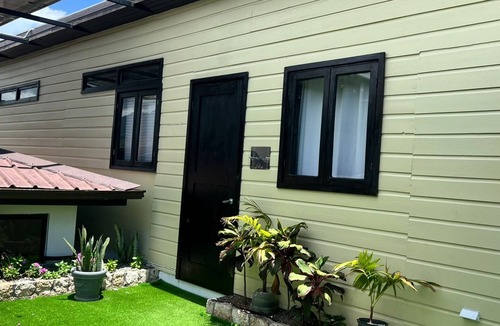 Beverly Hills House | Akwaaba Rooftop