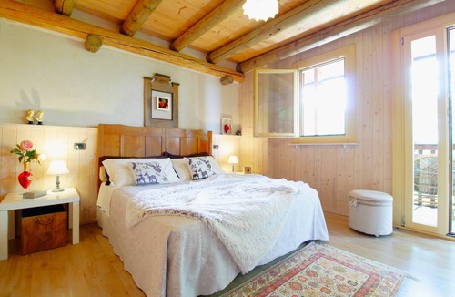 Sovramonte House | "Al Belvedere" home in the greenery of the Belluno Dolomites Park.