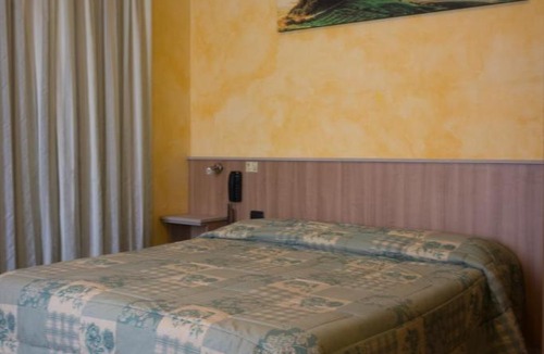 Calusco d'Adda Hotel | Albergo Etrusco
