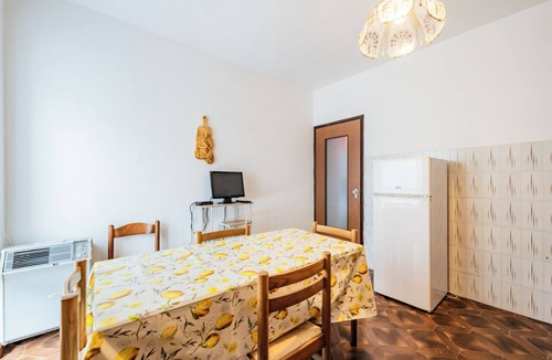 Demonte Apartment | All'antico Peso - Two Bedroom Apartment, Sleeps 5