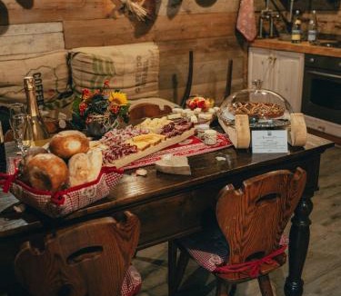 Piazzatorre Cabin | ALLA STALLA Suite & Chalet