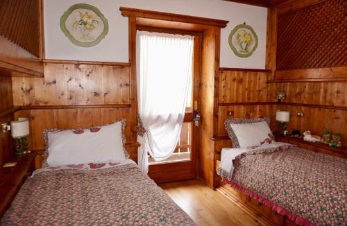 Cortina d'Ampezzo Historic Centre Apartment | Alverà Luxury apartment - centro Cortina d'Ampezzo
