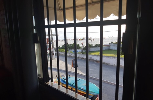Itauna Apartment | Amazing apartment, privileged location on Itaúna Beach, sea view