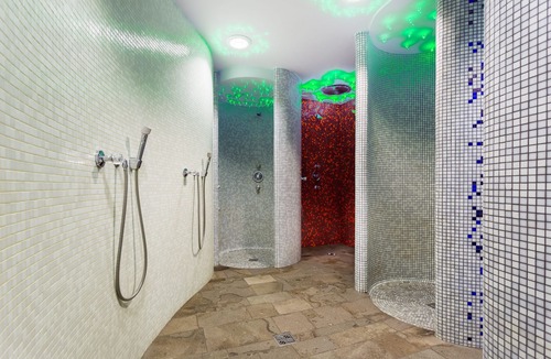 Campo Carlo Magno Hotel | Ambiez Residence