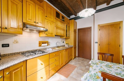 Cittadella Apartment | Ampio appartamento con due bagni e due balconi a due passi da Castelvecchio
