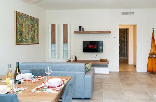 Salionze Apartment | Andrea Lake room