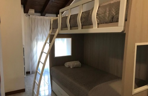Peschiera del Garda City Centre Apartment | Anfite Aleardi 5