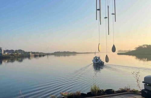 Queens Boat Rental | Angelina, Houseboatn