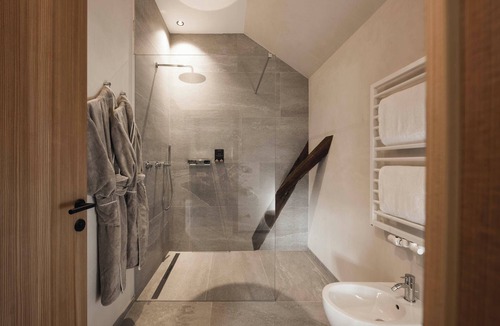 Rasun di Sopra House | Ansitz Heufler by Norbert Niederkofler