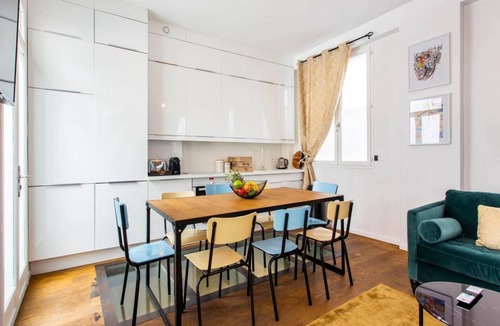 Quartier de Rochechouart Apartment | Apartment ∙ 1 bedroom ∙ 10 guests