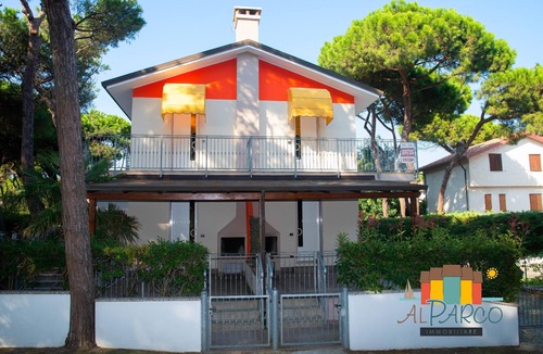 Rosolina Mare Apartment | Apartment 3 bedrooms immersed in the pinewood VS02