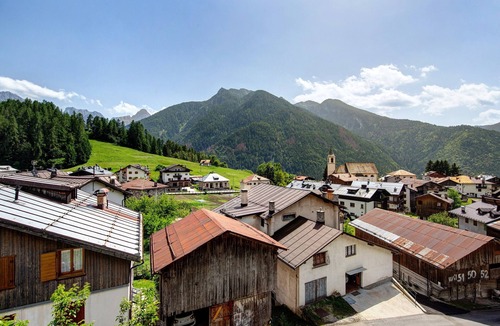 Vodo Cadore Apartment | Apartment 'Ai Frassini A Vinigo' with Mountain View, Private Terrace and Wi-Fi
